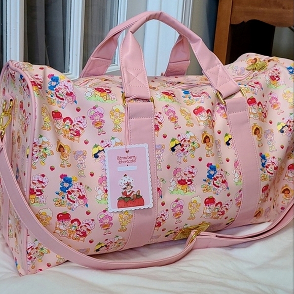 Overnight Duffle Bag - Strawberry Print